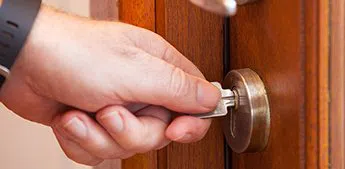 Lock Locksmith Tech Tampa, FL 813-703-8702 Lock Locksmith Tech Tampa, FL 813-703-8702 - ignition-repair